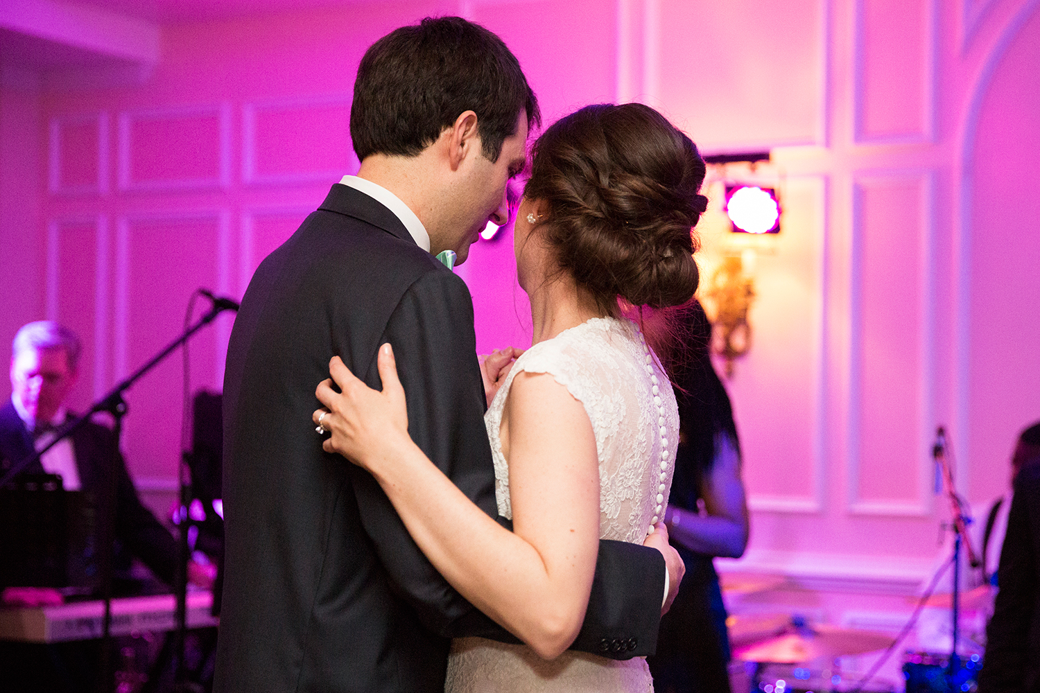 Ibbie Jebs Pastel Toned Spring Wedding - Image Property of www.j-dphoto.com