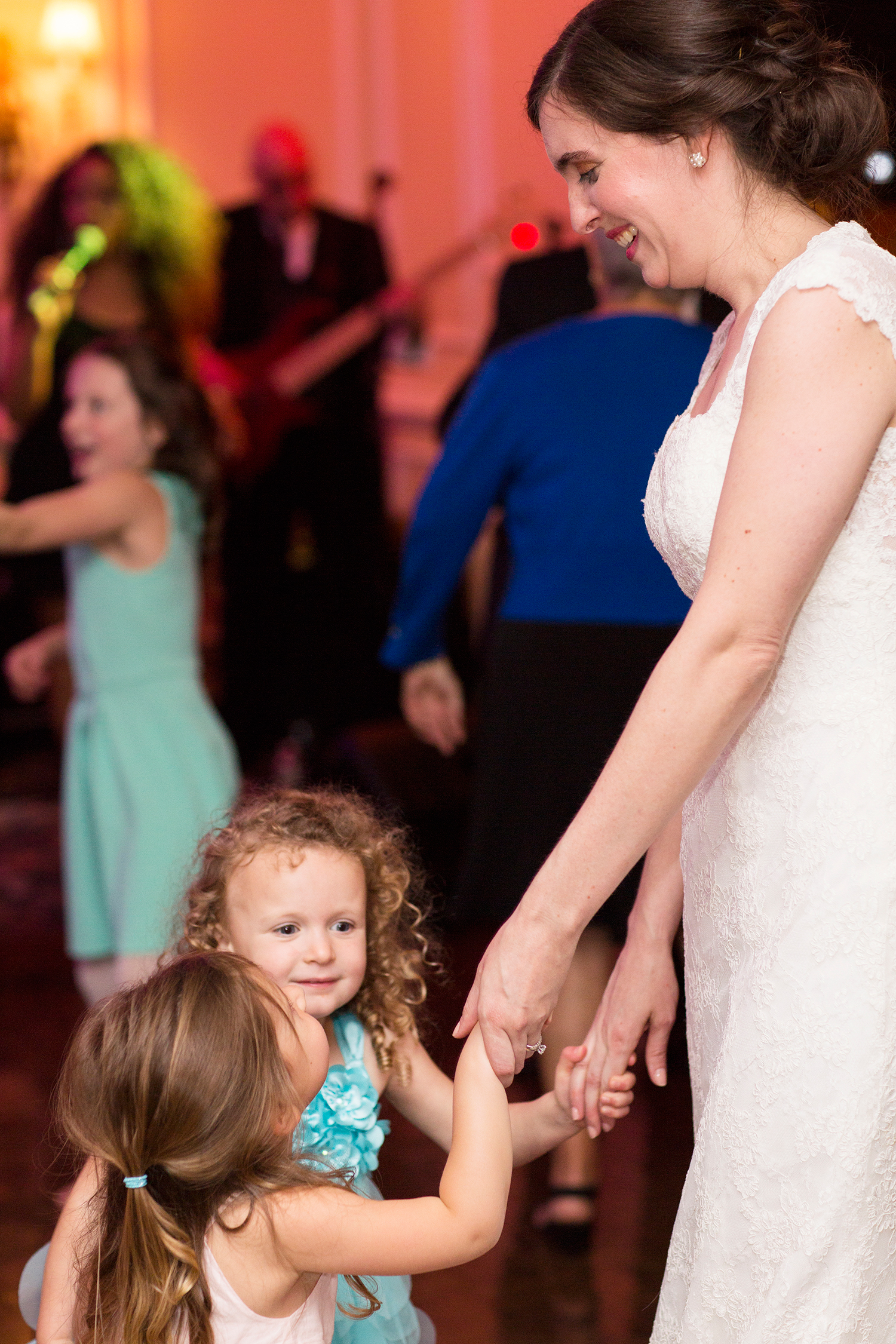 Ibbie Jebs Pastel Toned Spring Wedding - Image Property of www.j-dphoto.com