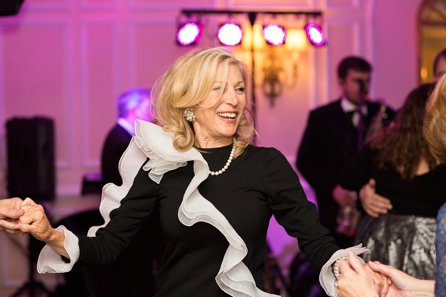 Ibbie Jebs Pastel Toned Spring Wedding - Image Property of www.j-dphoto.com