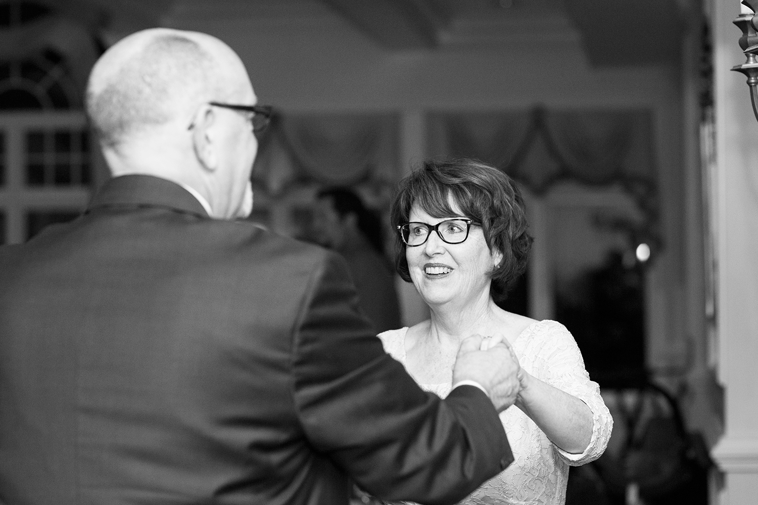 Ibbie Jebs Pastel Toned Spring Wedding - Image Property of www.j-dphoto.com