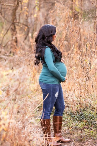 Jessica  Lonnies Maternity Shoot   - Image Property of www.j-dphoto.com