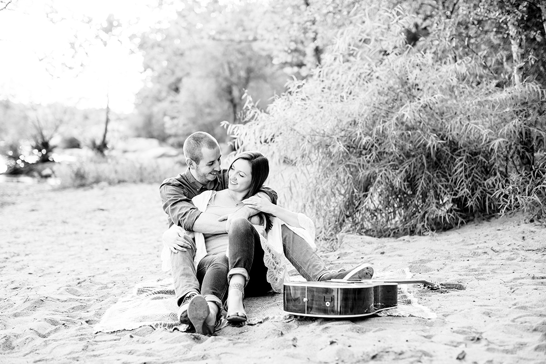 Jill Jeffs Texas Beach Engagement Session - Image Property of www.j-dphoto.com