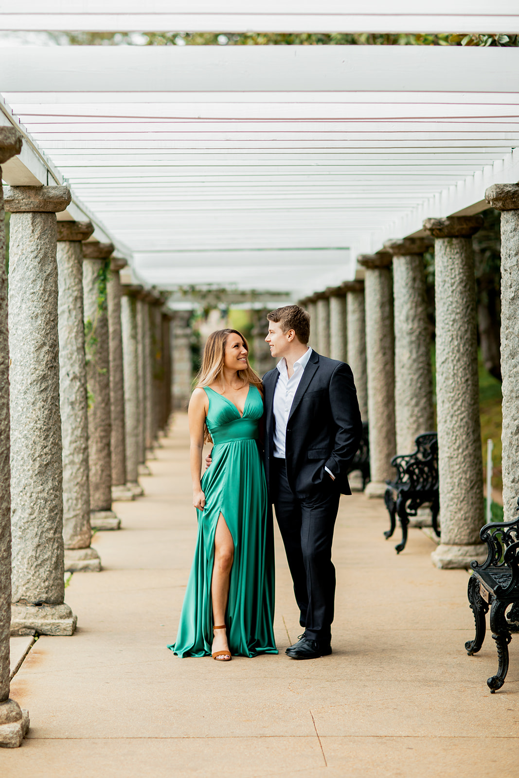 Spring Engagement Photos at Maymont - Image Property of www.j-dphoto.com