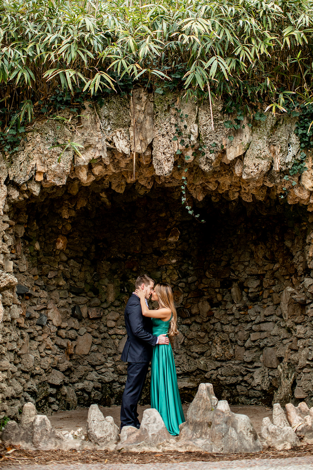 Spring Engagement Photos at Maymont - Image Property of www.j-dphoto.com