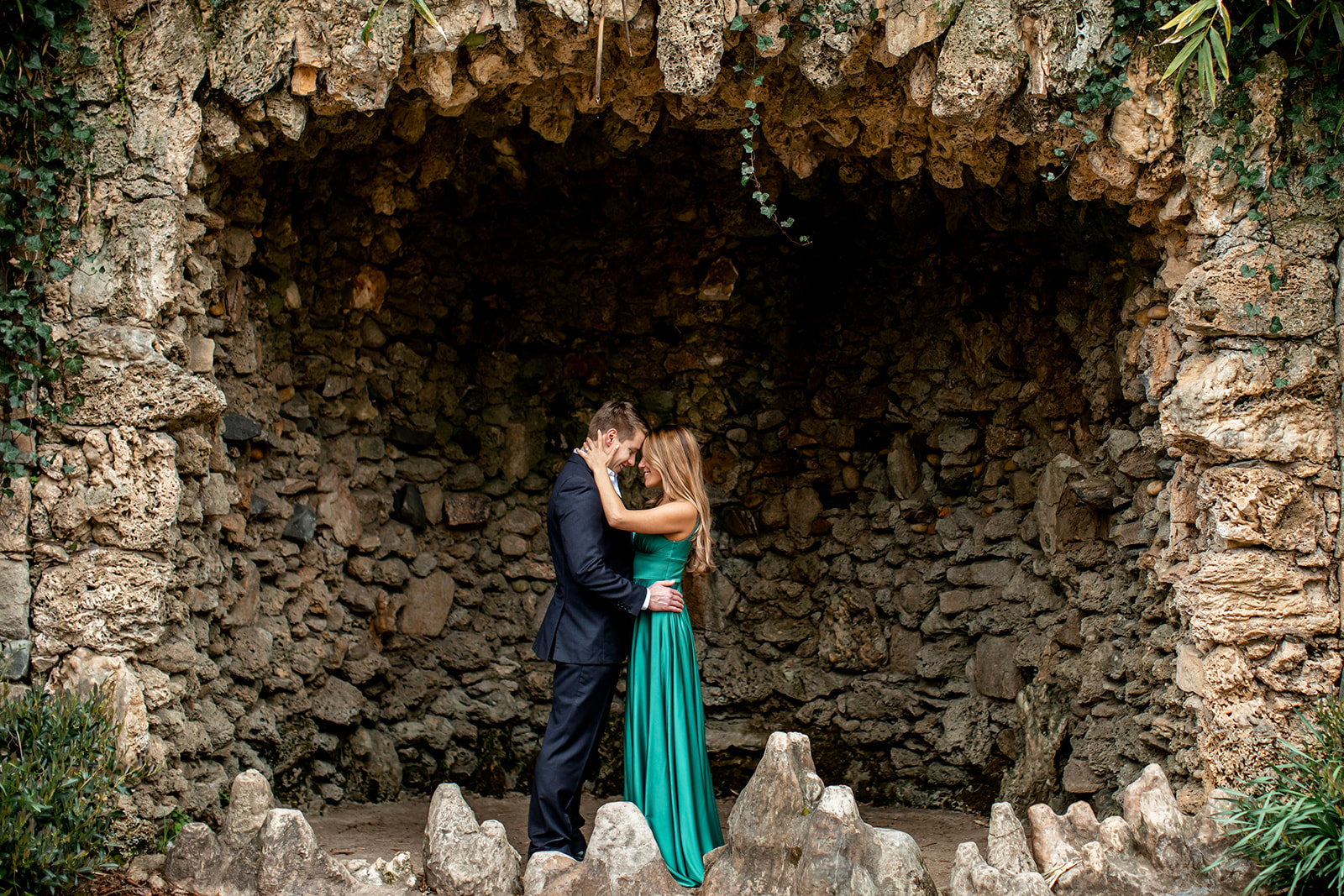 Spring Engagement Photos at Maymont - Image Property of www.j-dphoto.com