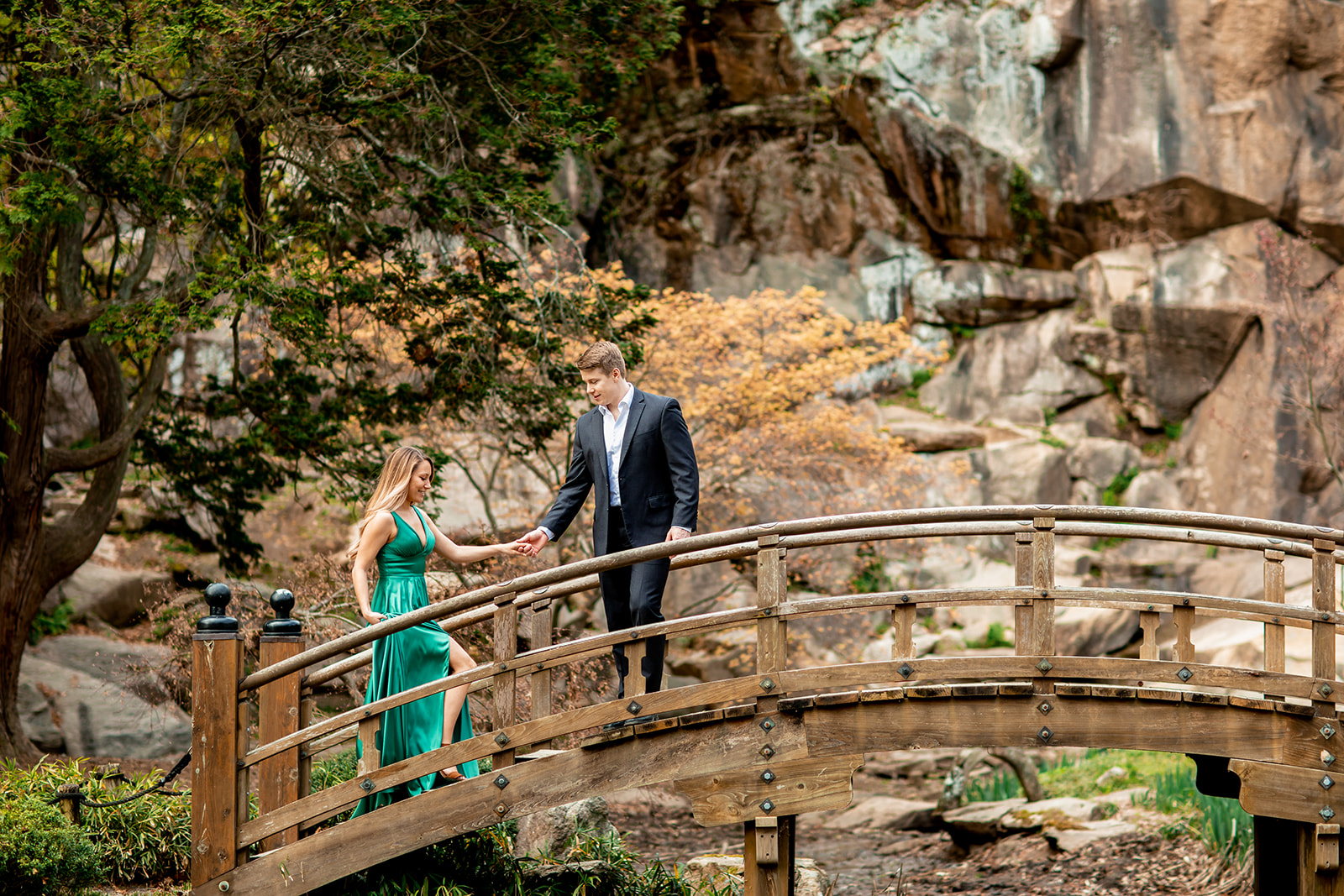 Spring Engagement Photos at Maymont - Image Property of www.j-dphoto.com