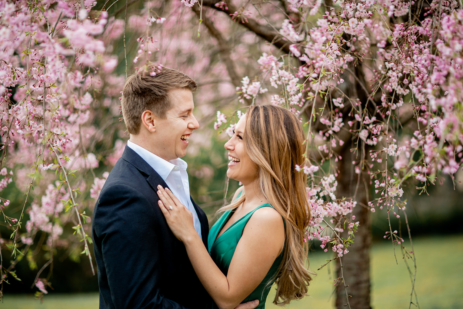 Spring Engagement Photos at Maymont - Image Property of www.j-dphoto.com