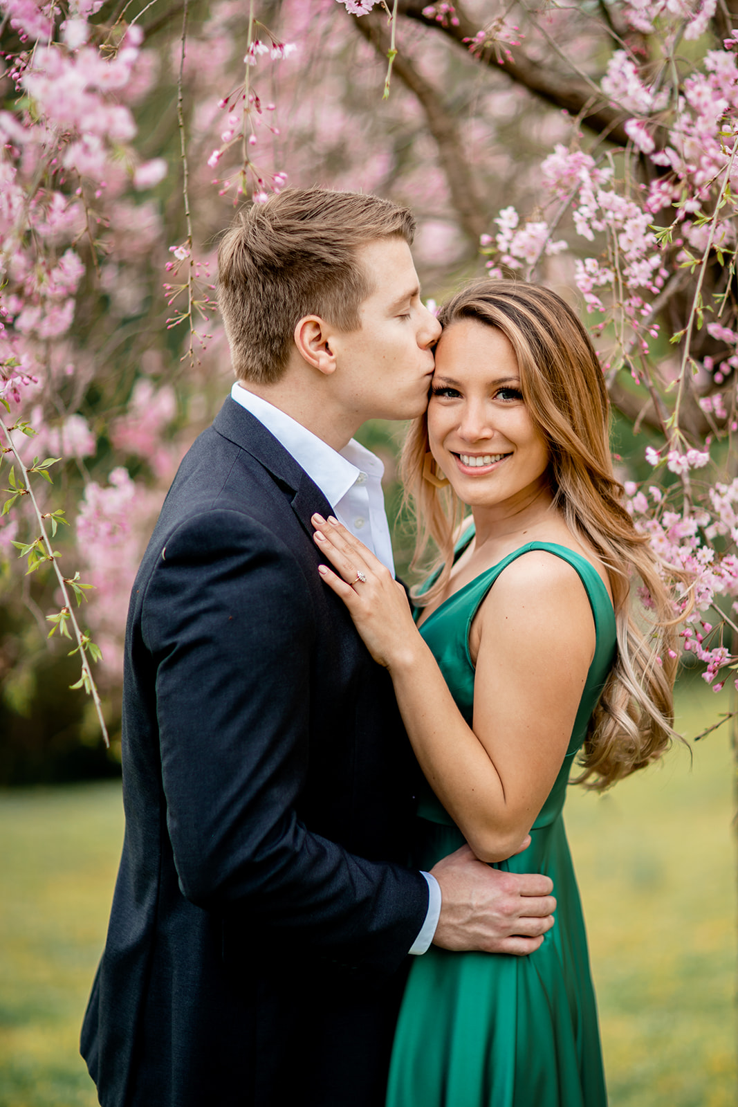 Spring Engagement Photos at Maymont - Image Property of www.j-dphoto.com