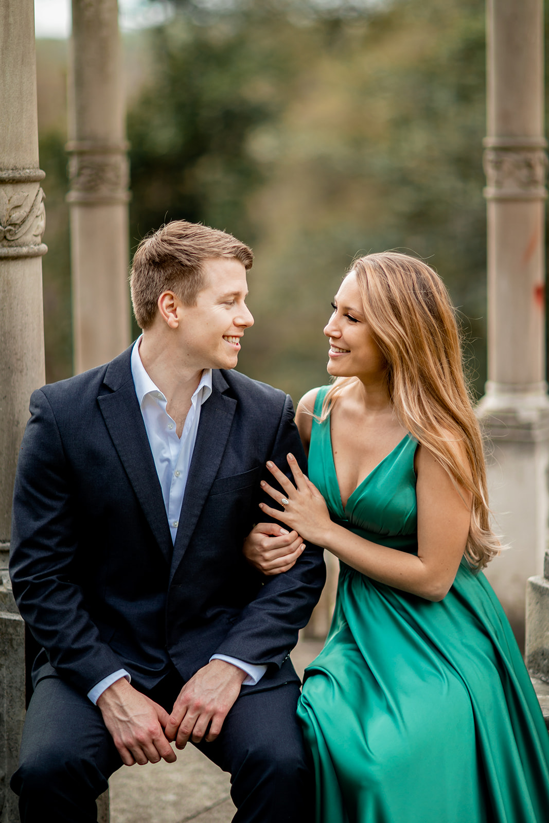 Spring Engagement Photos at Maymont - Image Property of www.j-dphoto.com