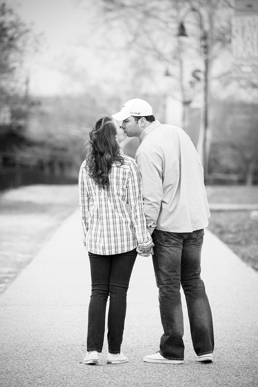 Kale  Lauras Urban Engagement Shoot - Image Property of www.j-dphoto.com