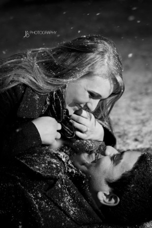 Snowy Night Engagement Shoot in Richmond Virginia - Image Property of www.j-dphoto.com