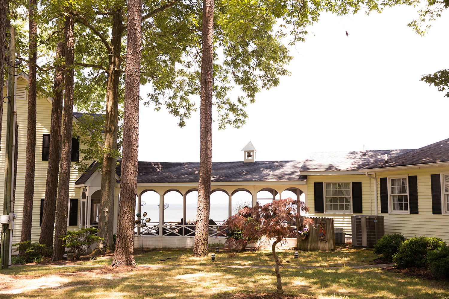 Ben  Kates River Wedding Reception - Image Property of www.j-dphoto.com