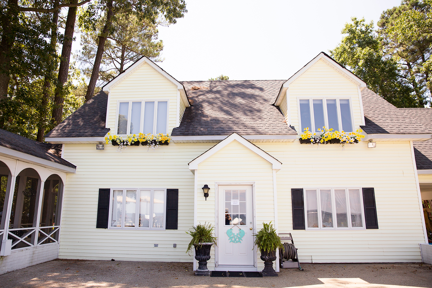 Ben  Kates River Wedding Reception - Image Property of www.j-dphoto.com