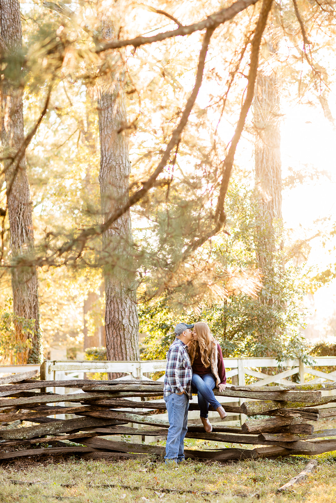 Morgan  Davids Colonial Williamsburg Engagement Shoot - Image Property of www.j-dphoto.com