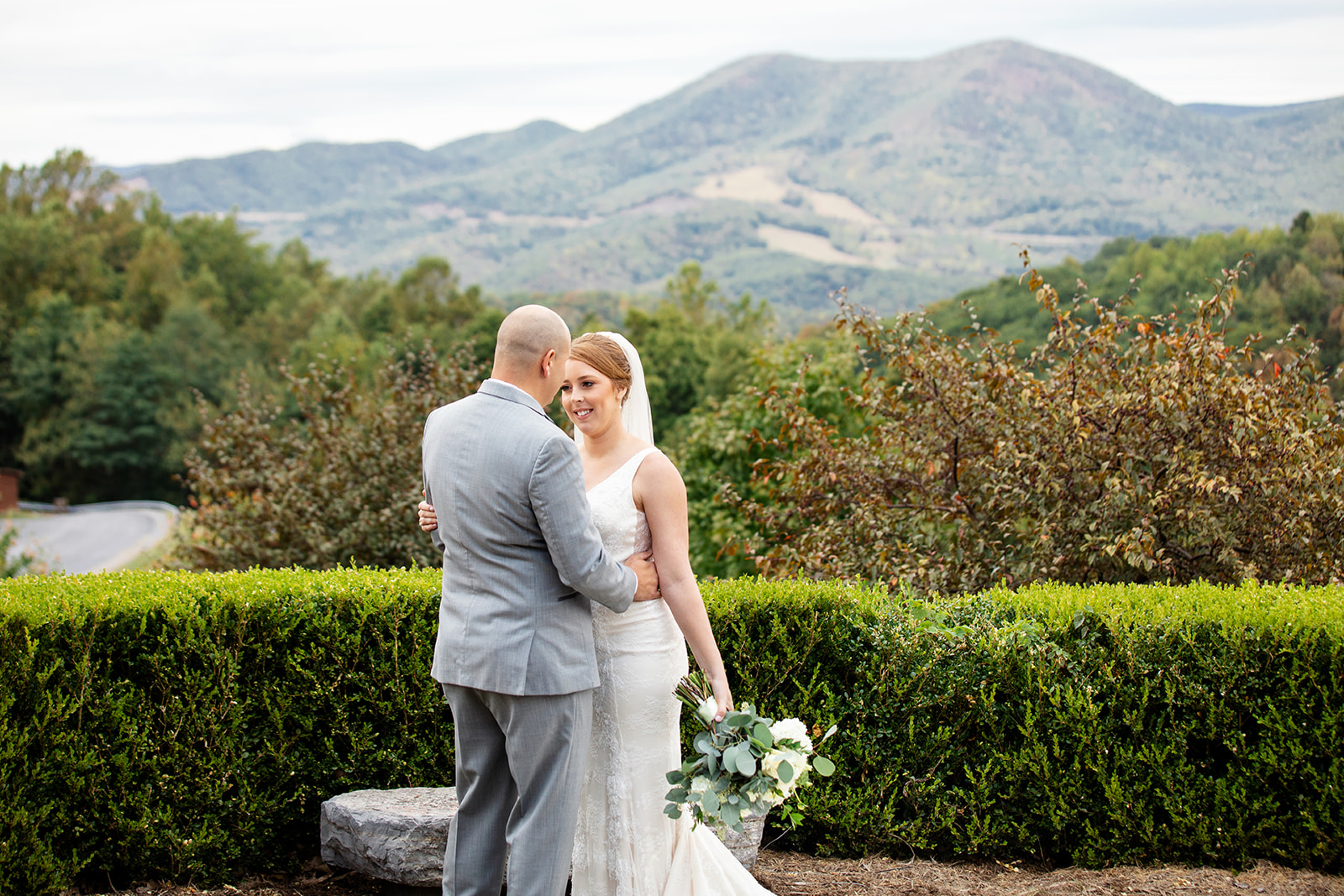 Morgan  Davids Wedding at House Mountain Inn - Image Property of www.j-dphoto.com