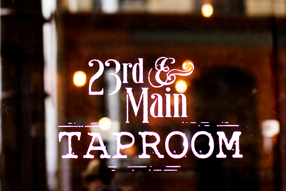 Meg + David's Date Night Engagement Shoot | Brown's Island | J&D Photo