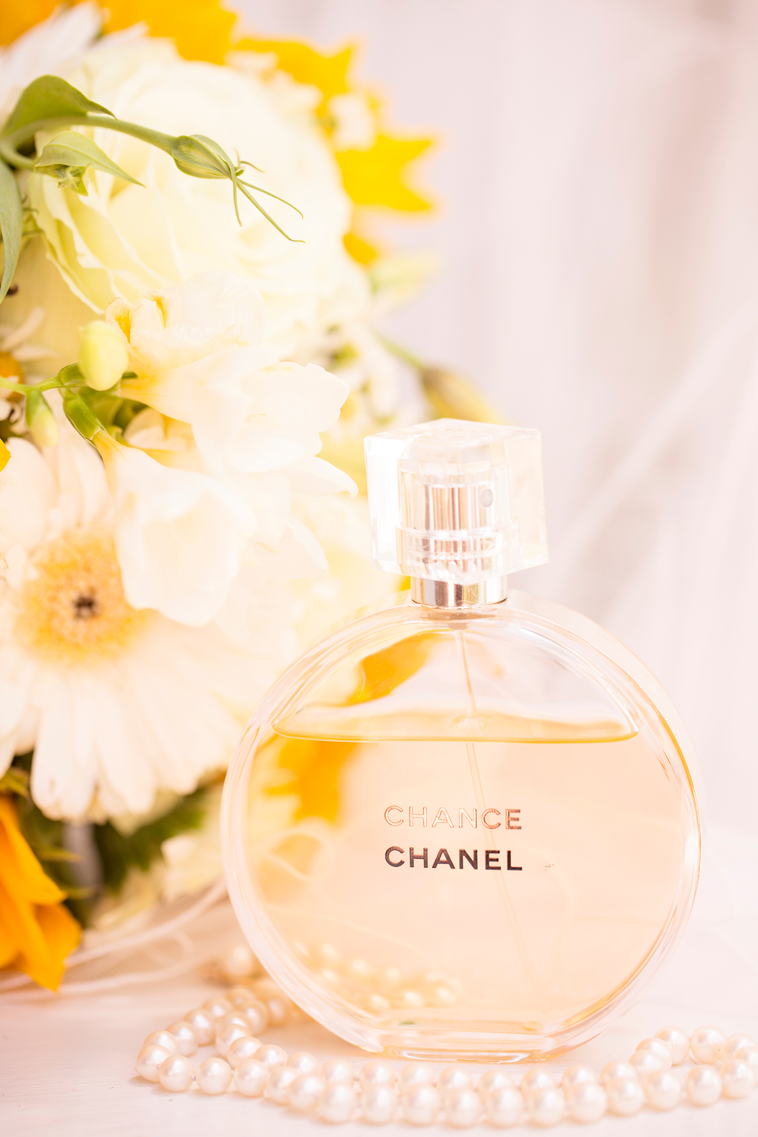 Summer Wedding at The Virginia Cliffe Inn - Image Property of www.j-dphoto.com