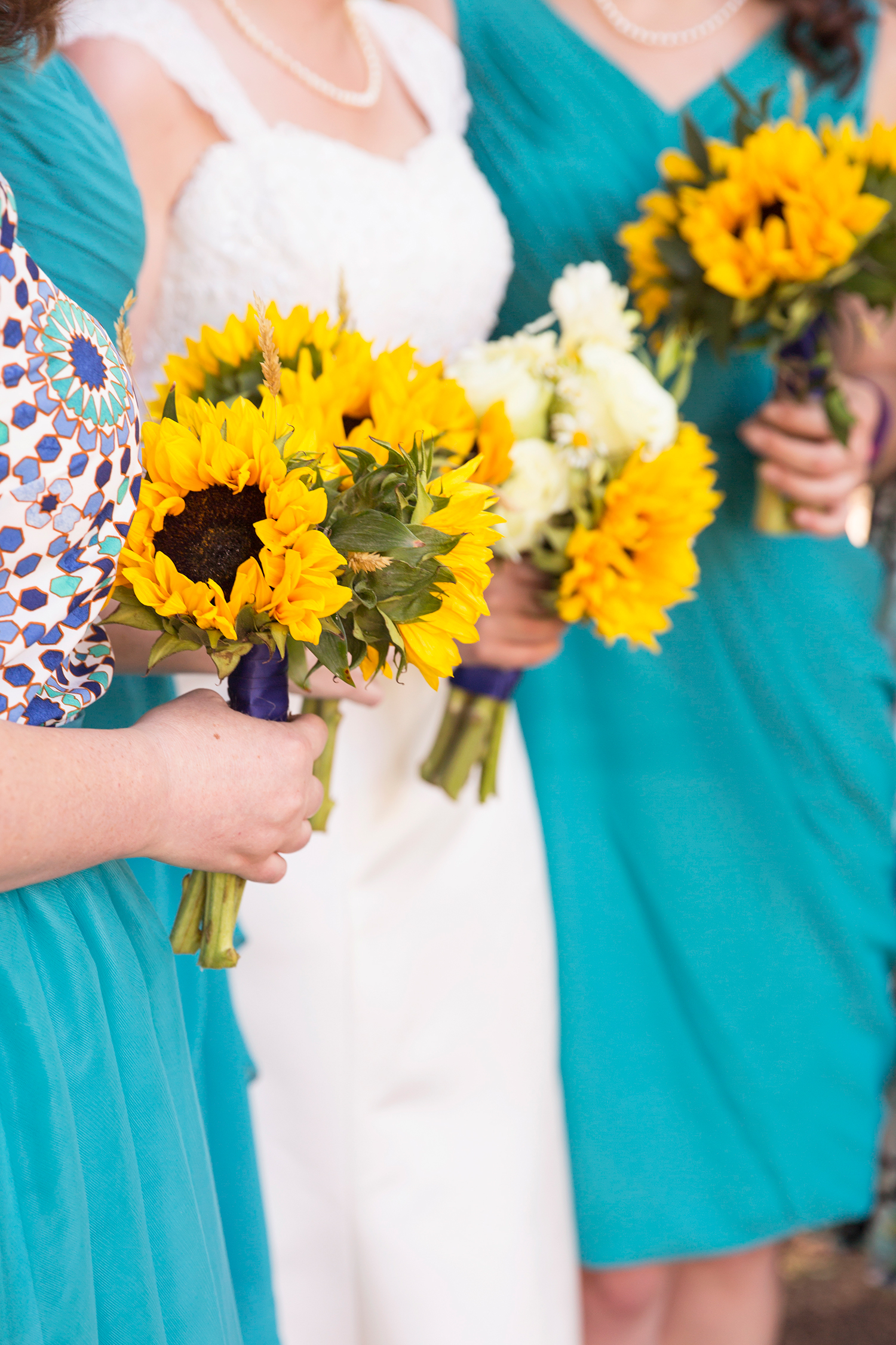 Summer Wedding at The Virginia Cliffe Inn - Image Property of www.j-dphoto.com