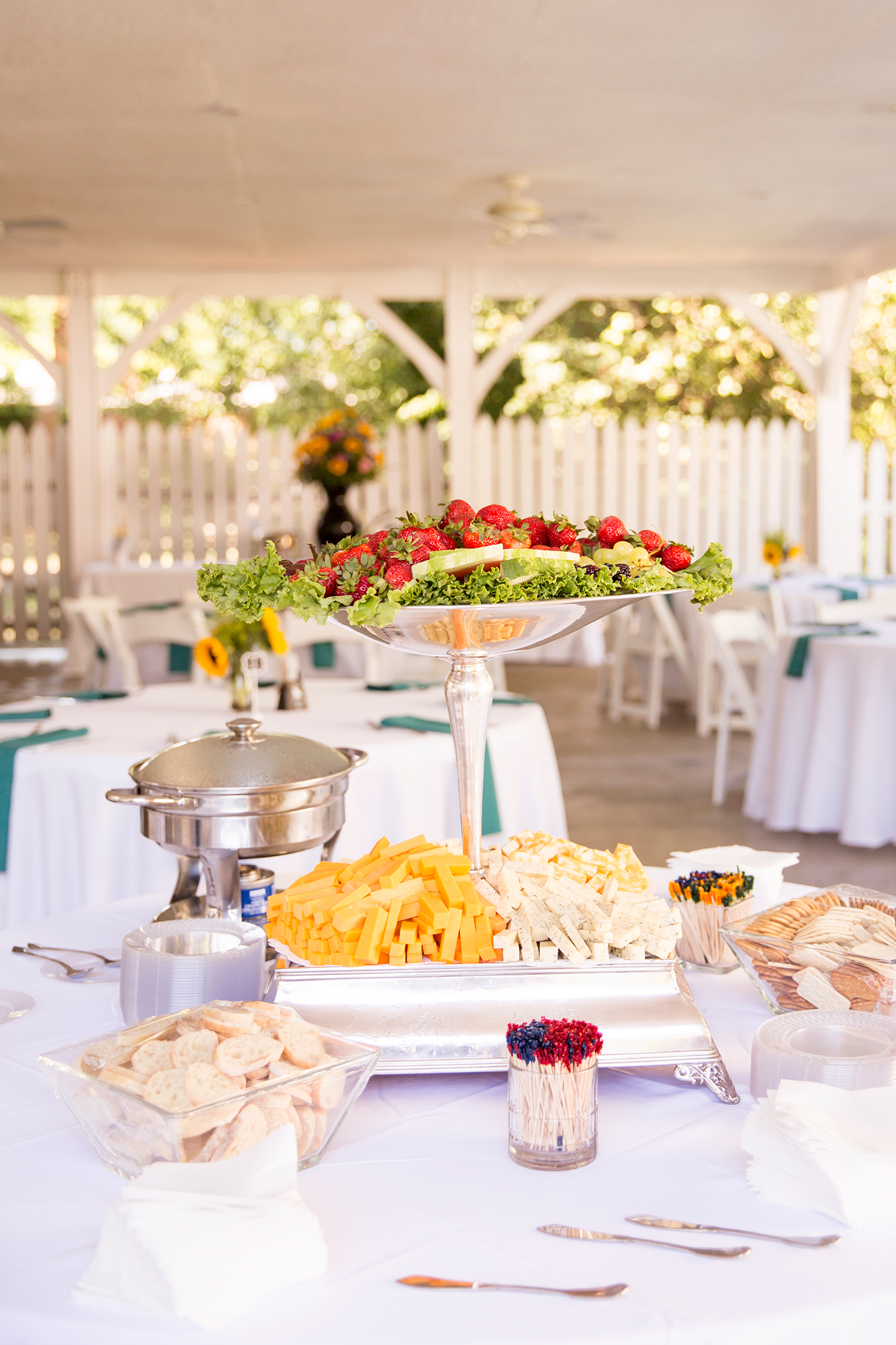 Summer Wedding at The Virginia Cliffe Inn - Image Property of www.j-dphoto.com