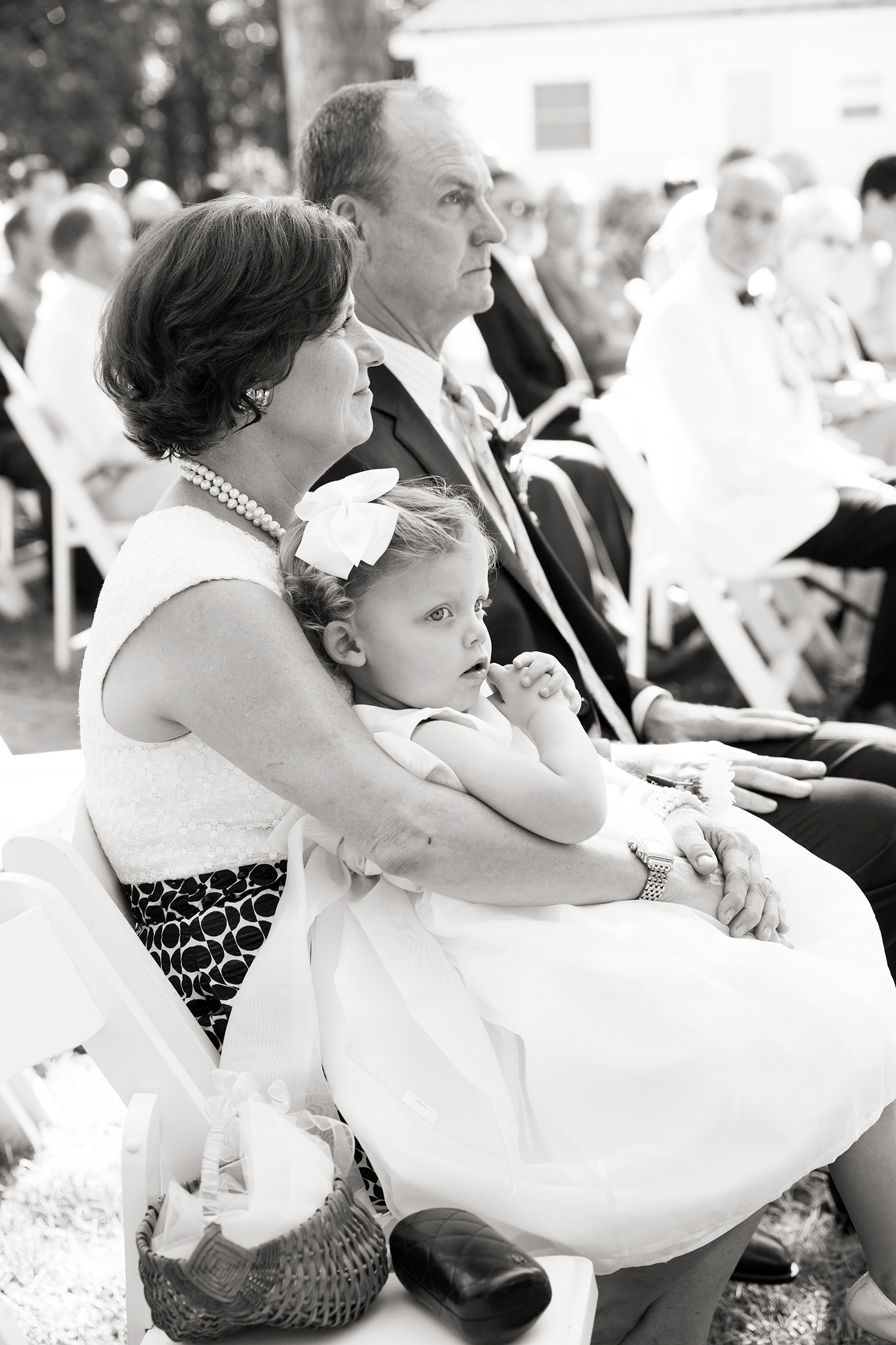 Summer Wedding at The Virginia Cliffe Inn - Image Property of www.j-dphoto.com