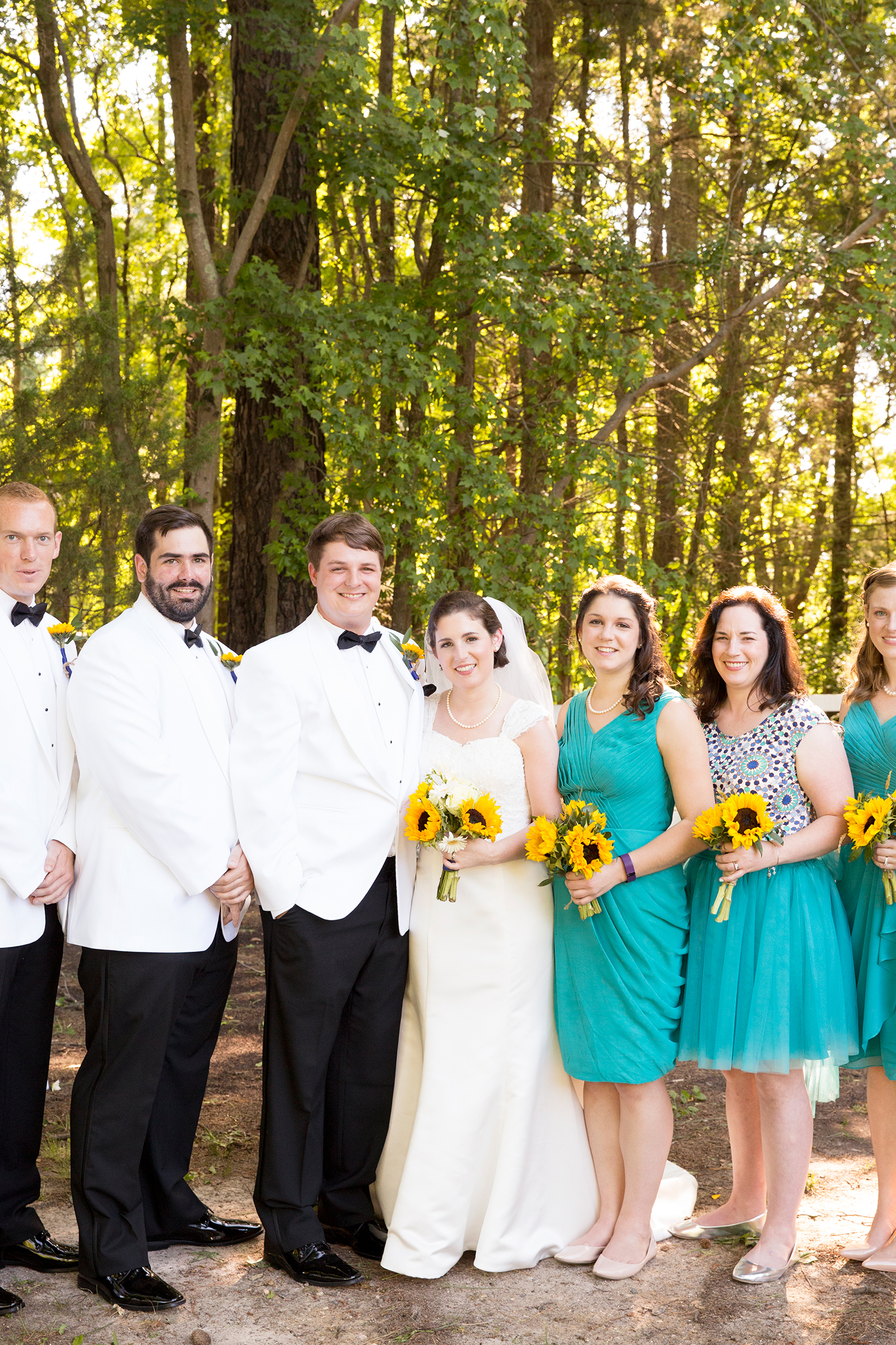 Summer Wedding at The Virginia Cliffe Inn - Image Property of www.j-dphoto.com