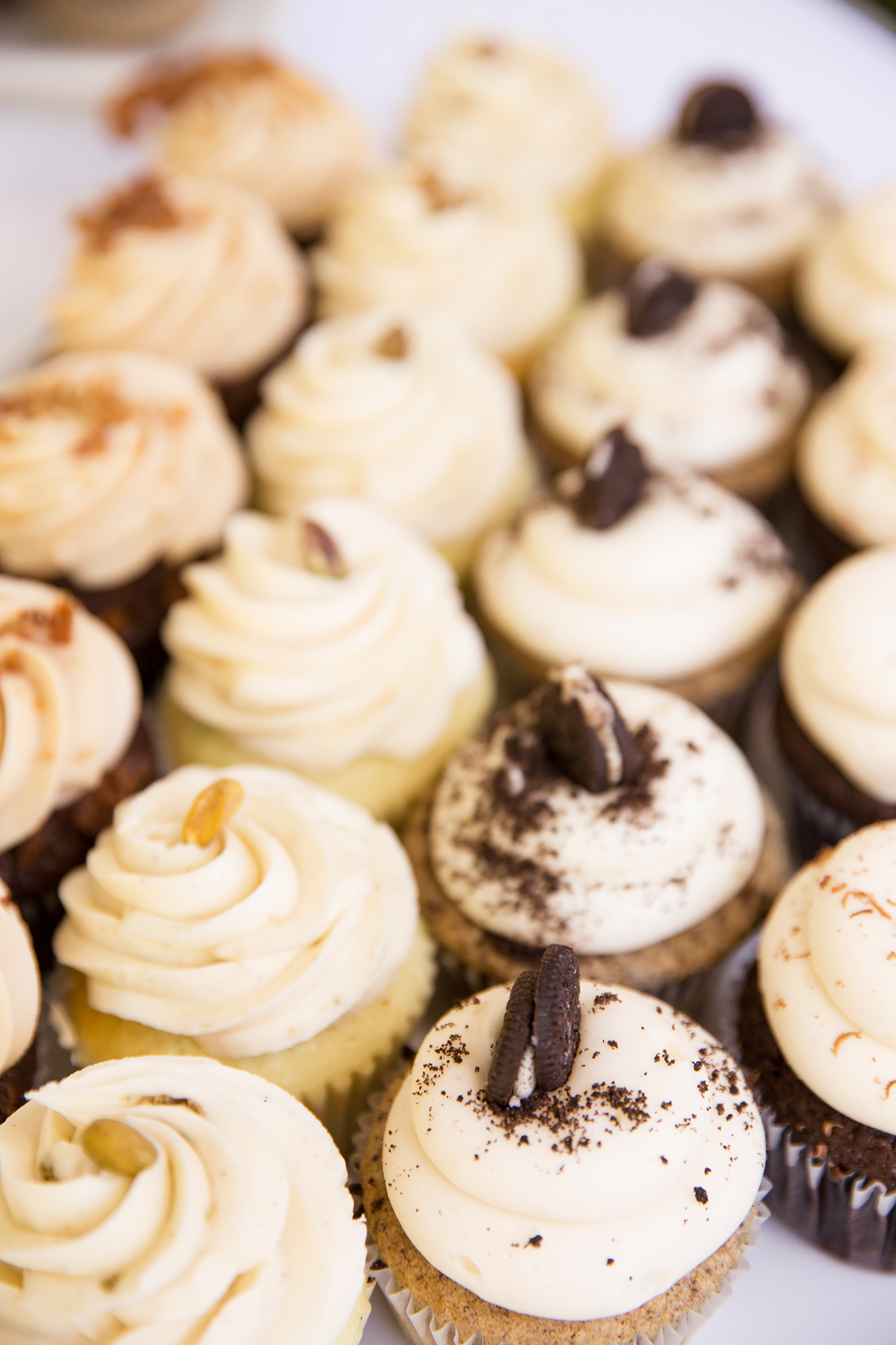 Summer Wedding at The Virginia Cliffe Inn - Image Property of www.j-dphoto.com