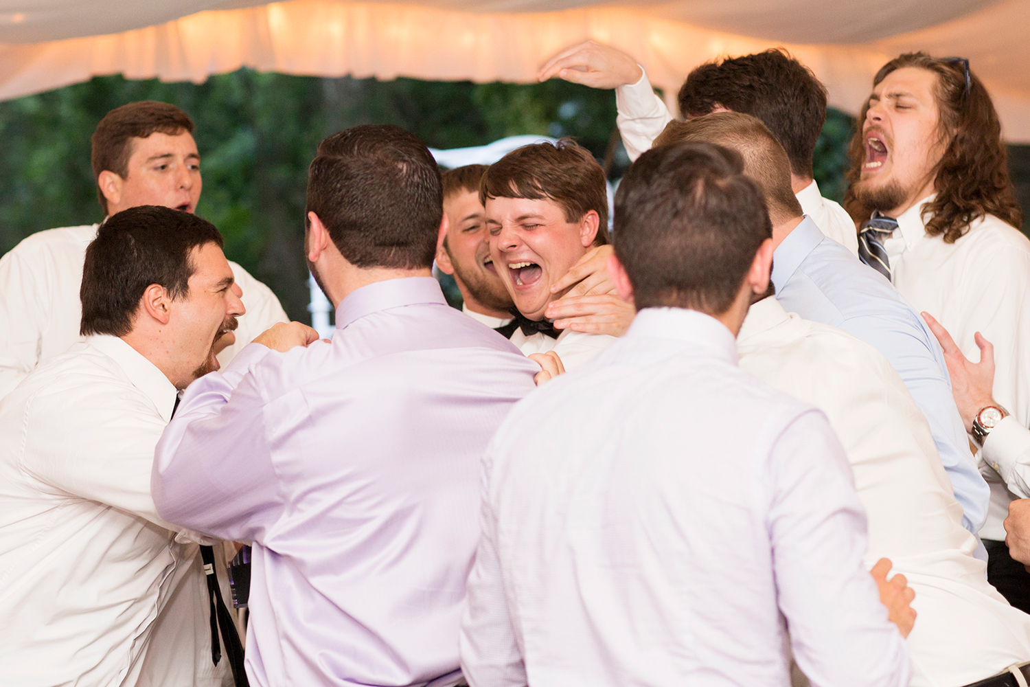 Summer Wedding at The Virginia Cliffe Inn - Image Property of www.j-dphoto.com