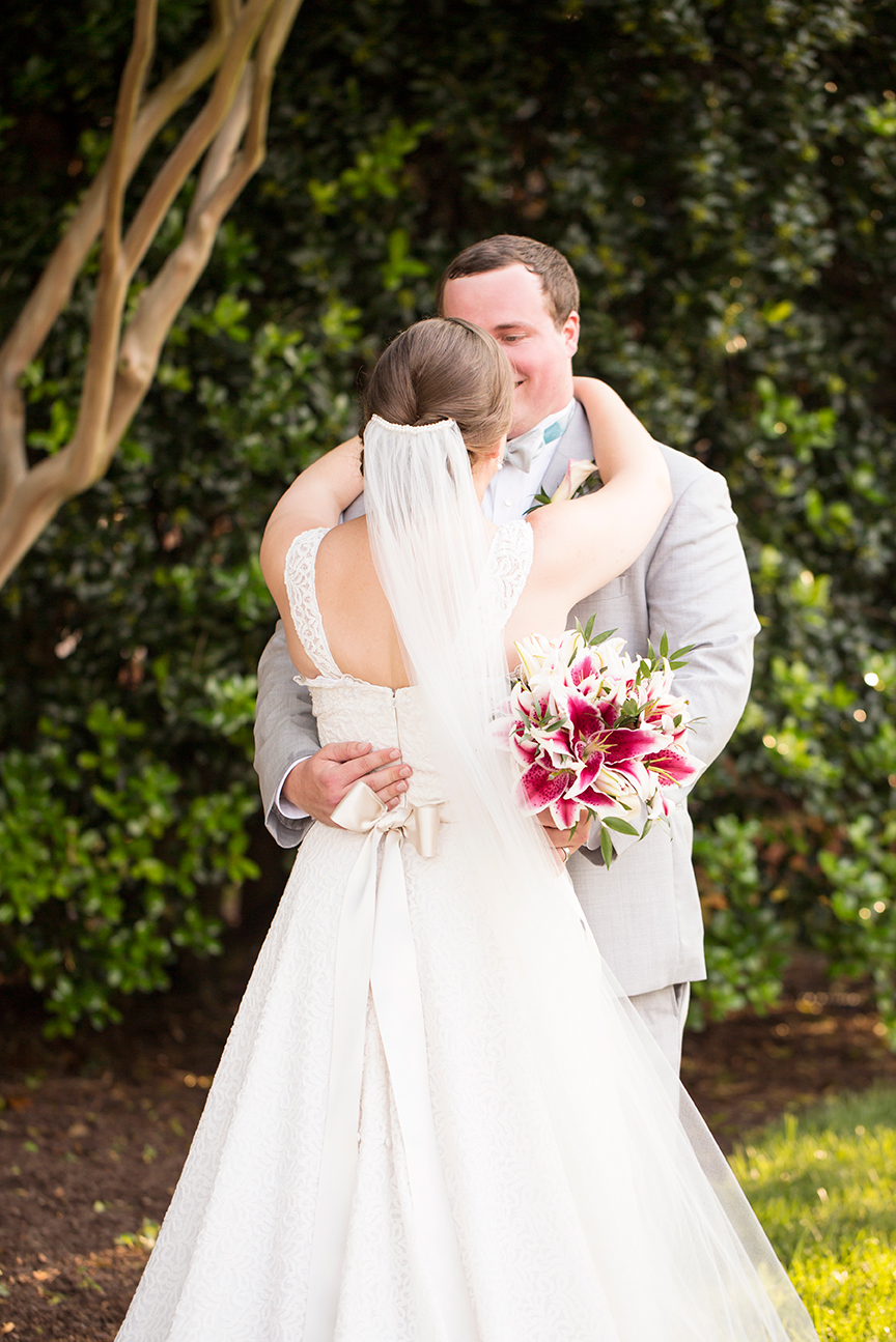 Riley  Walkers Tuckahoe Womans Club Wedding  - Image Property of www.j-dphoto.com