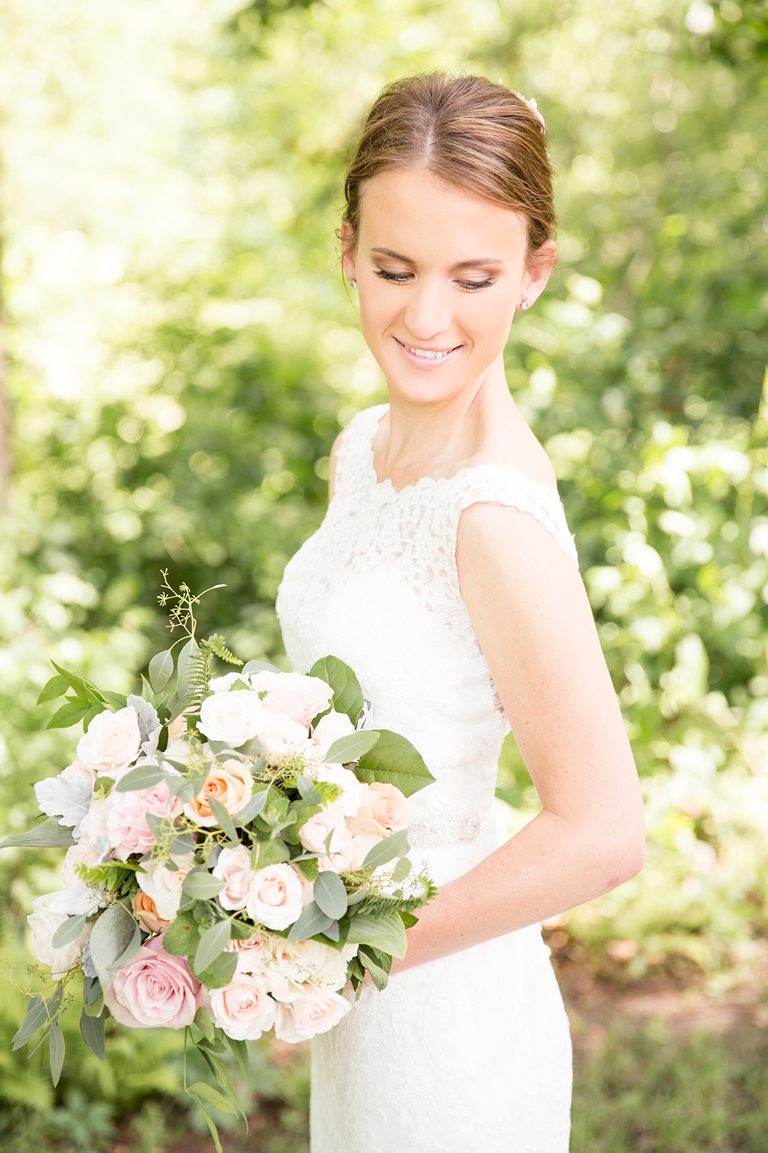 Brooke  Stevens Wedding at Ashton Creek Vineyard - Image Property of www.j-dphoto.com