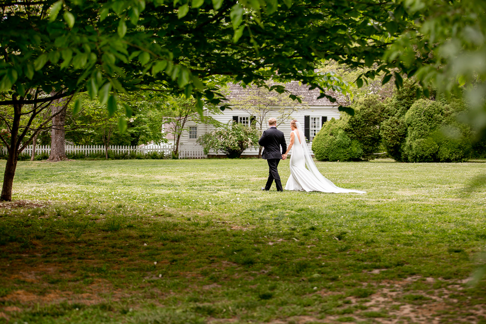 Stephanie  Kels Elegant Southern Wedding at Tuckahoe Plantation - Image Property of www.j-dphoto.com