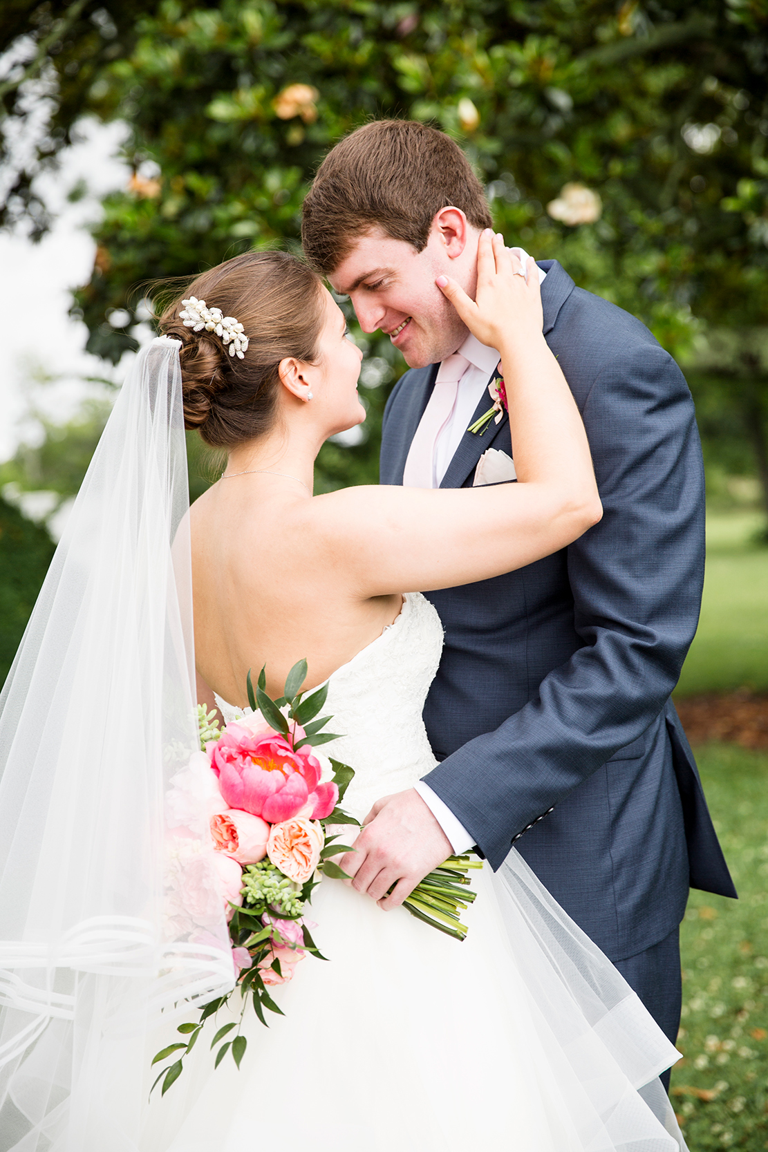 Sarah and Joshs Wedding at The Inn at Warner Hall - Image Property of www.j-dphoto.com
