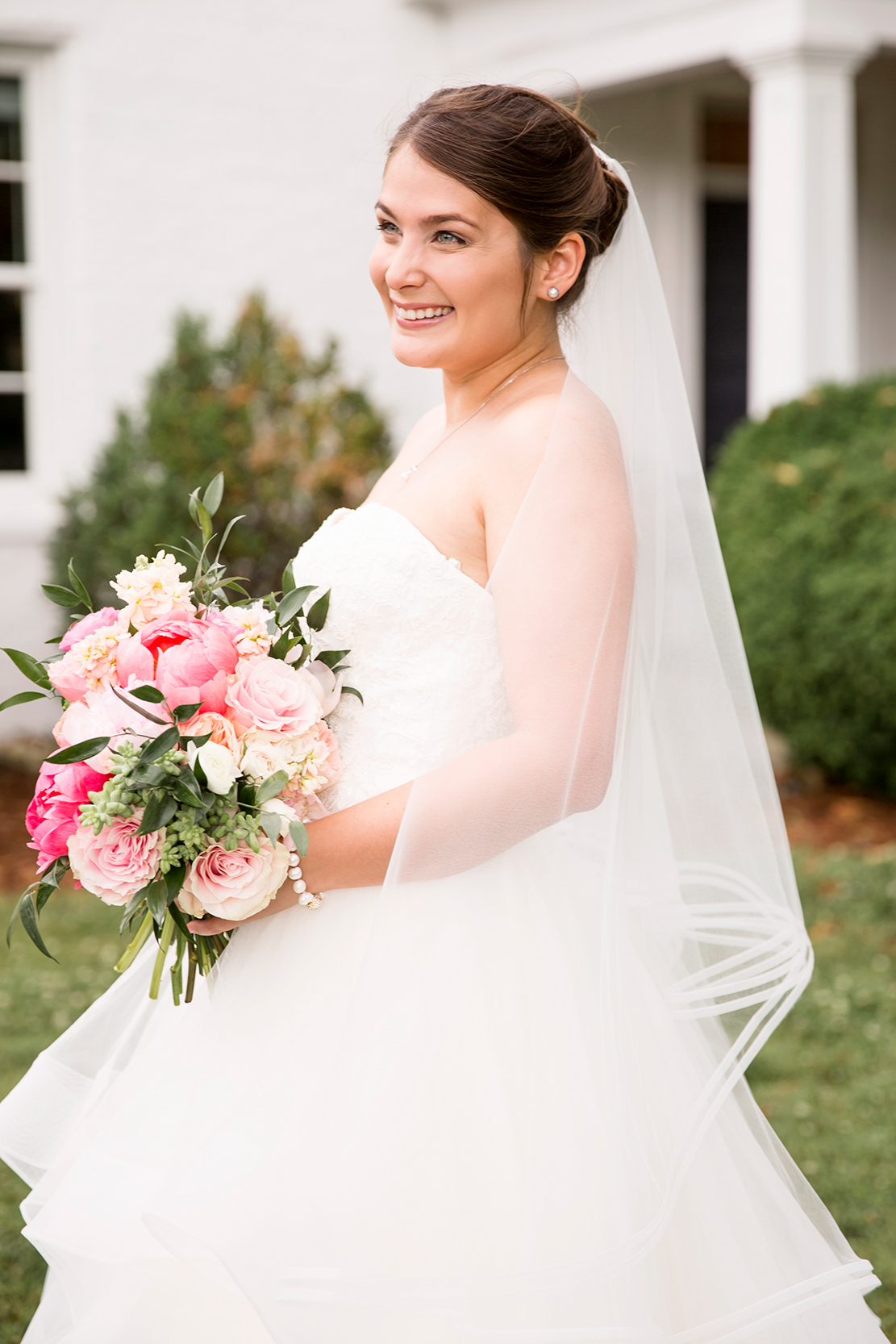 Sarah and Joshs Wedding at The Inn at Warner Hall - Image Property of www.j-dphoto.com
