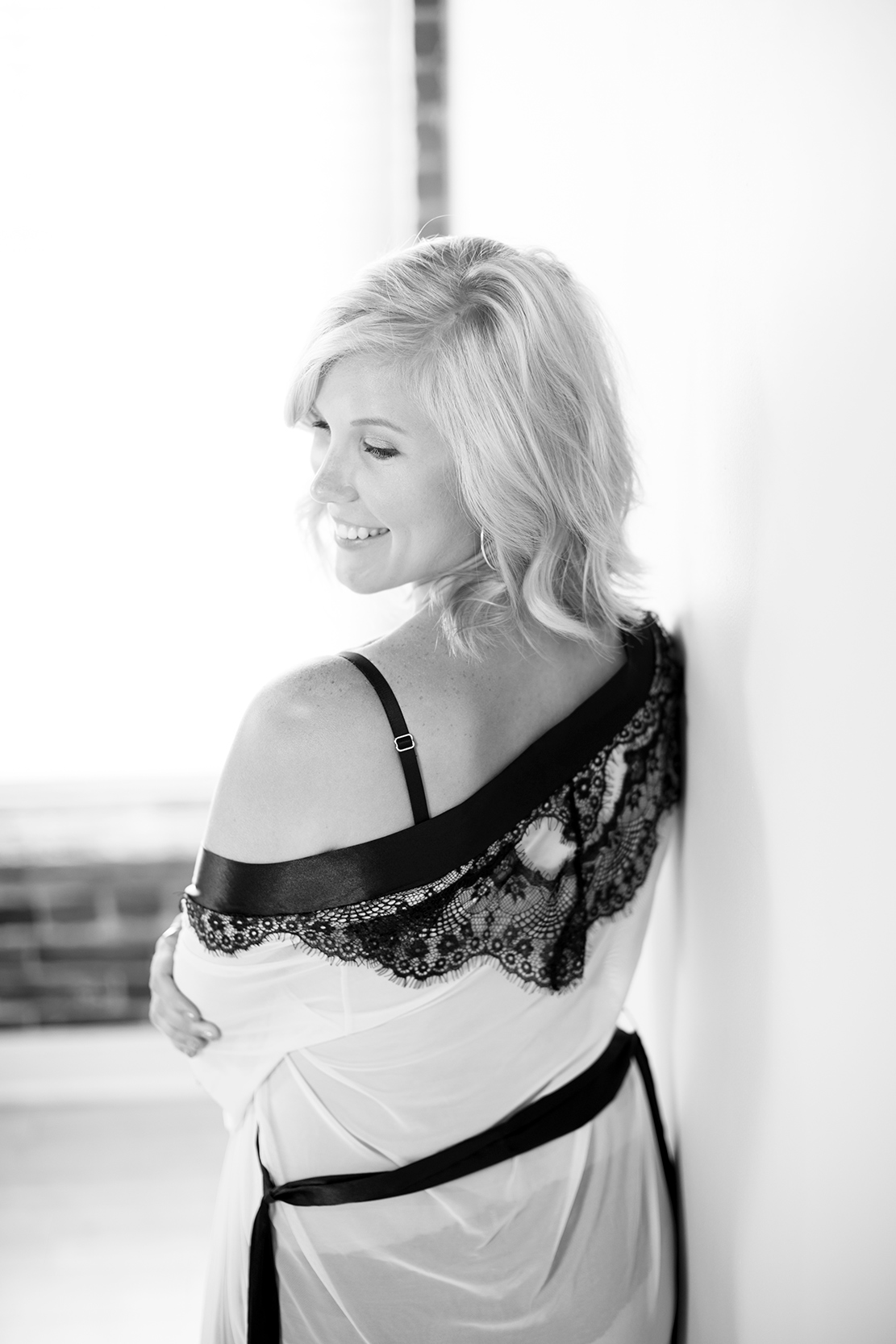 Best Friends do a Boudoir Shoot Together - Image Property of www.j-dphoto.com