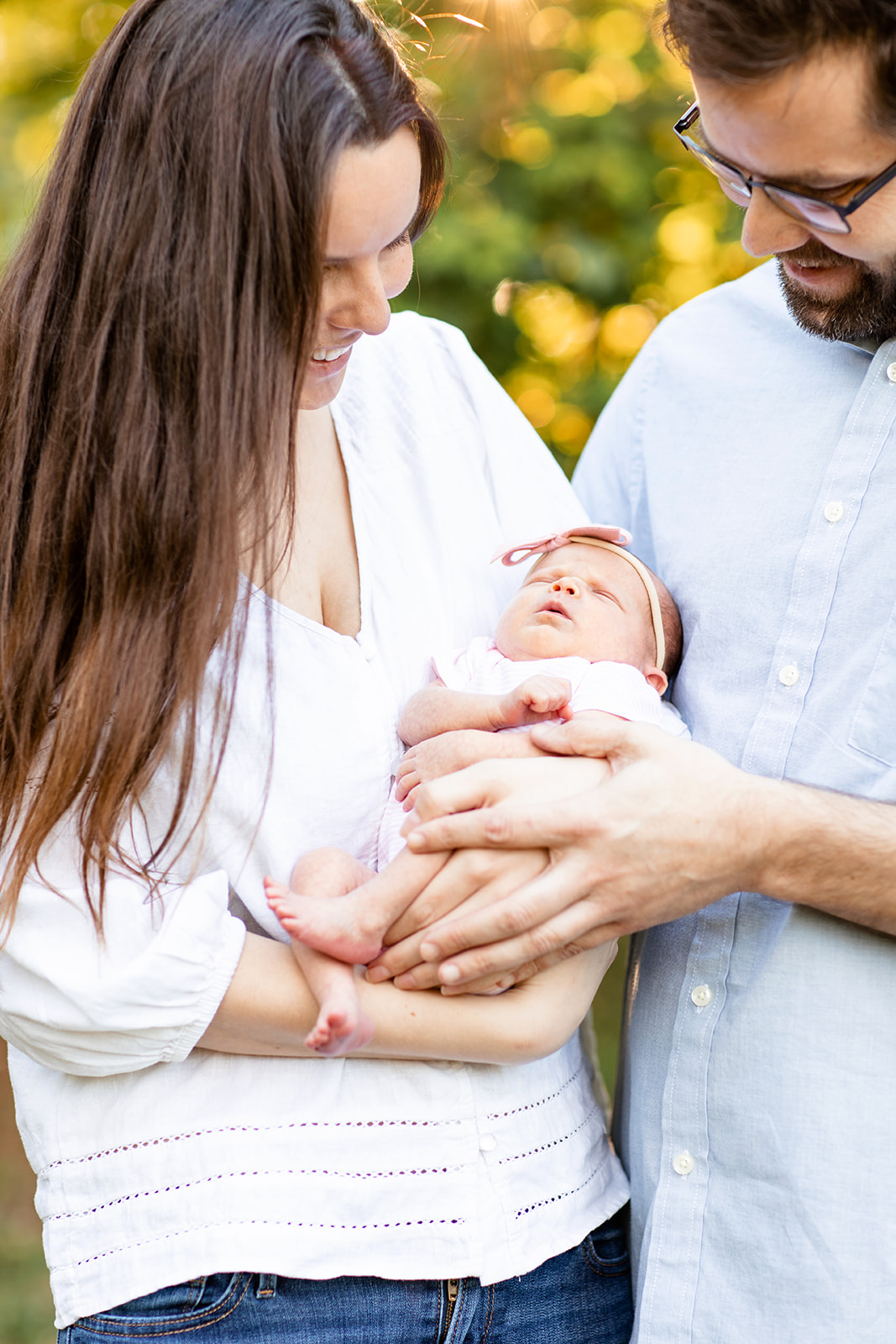 Outdoor Newborn Photos with the Turk Family - Image Property of www.j-dphoto.com
