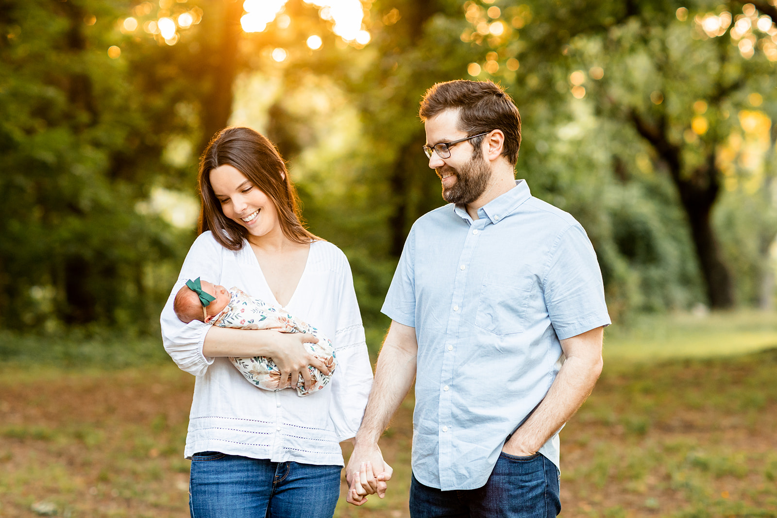 Outdoor Newborn Photos with the Turk Family - Image Property of www.j-dphoto.com